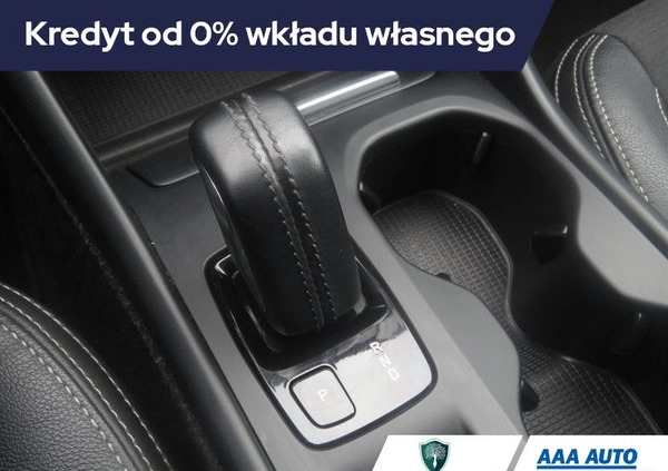 Volvo XC 40 cena 121001 przebieg: 99261, rok produkcji 2019 z Dzierzgoń małe 211